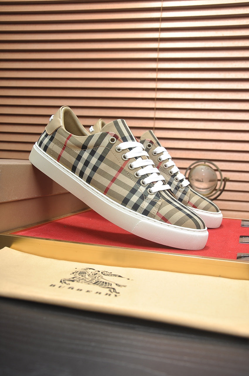 25 Luxury B Brand Casual Sneakers 0425020605