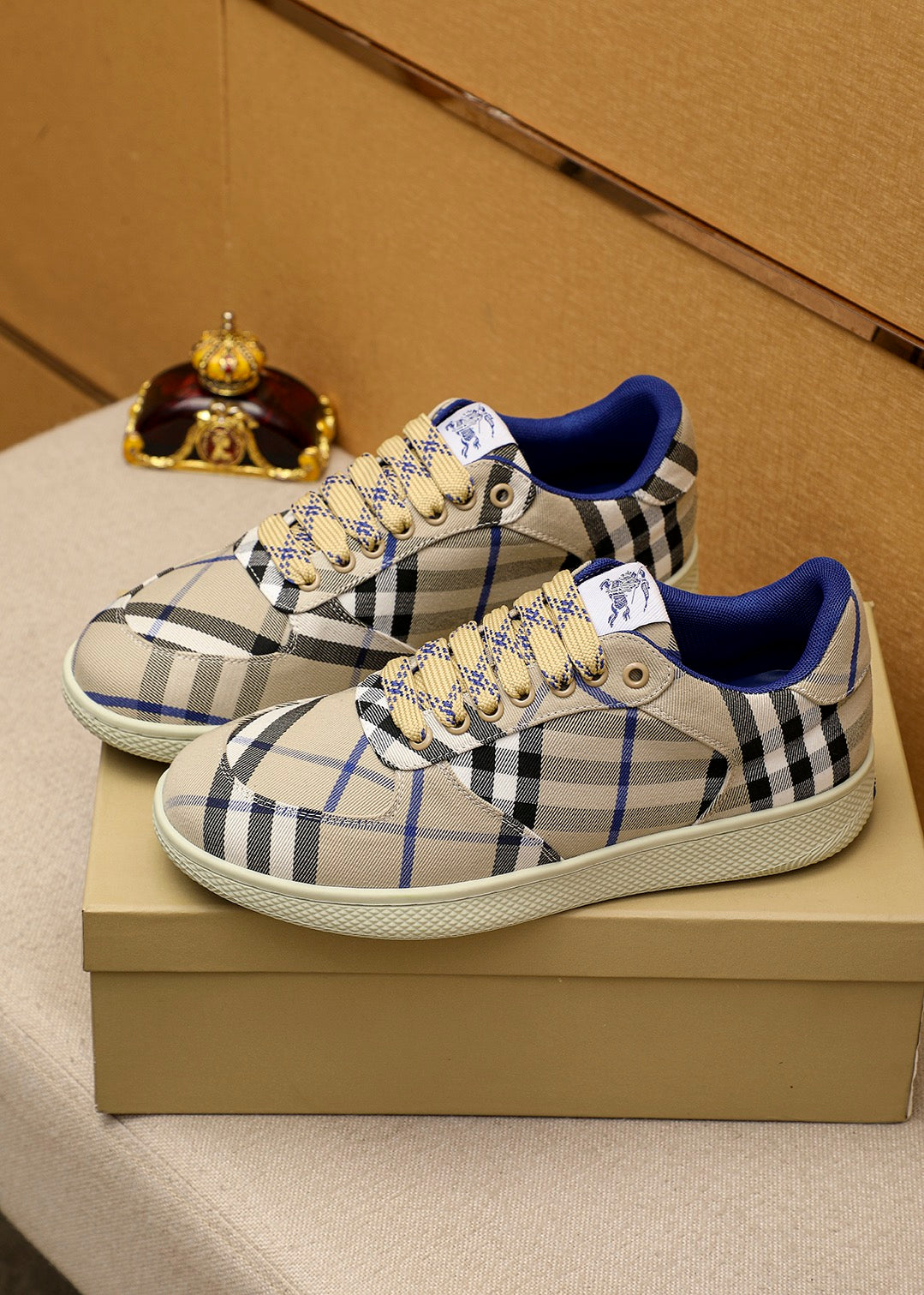 25 Luxury B Brand Casual Sneakers 042025052809