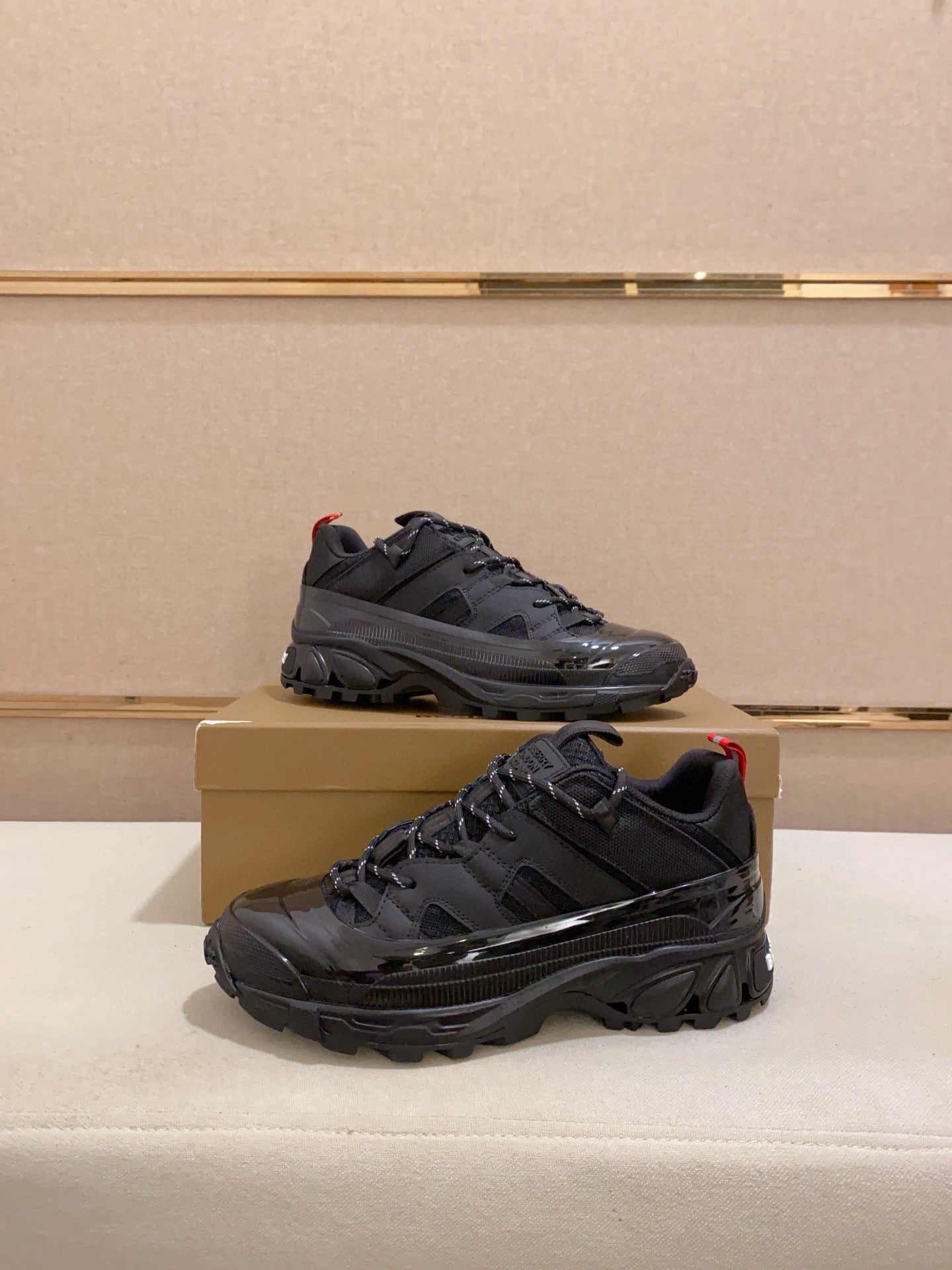 25 Luxury B Brand Casual Sneakers 0425010911
