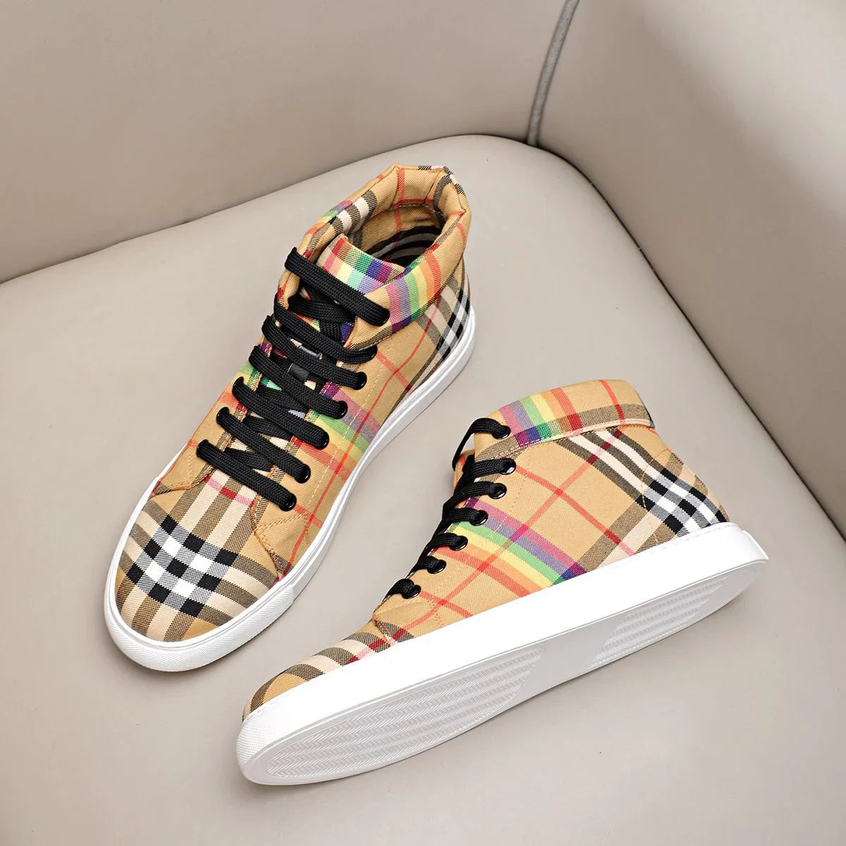 Casual and Versatile High-top Shoes 0823122606
