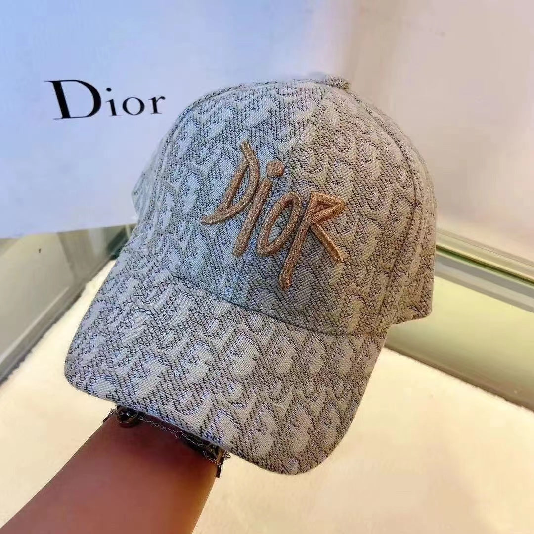 Explosive trendy brand D letter presbyopia embroidery baseball cap all-match cap