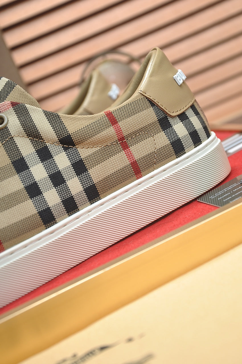 25 Luxury B Brand Casual Sneakers 0425020605