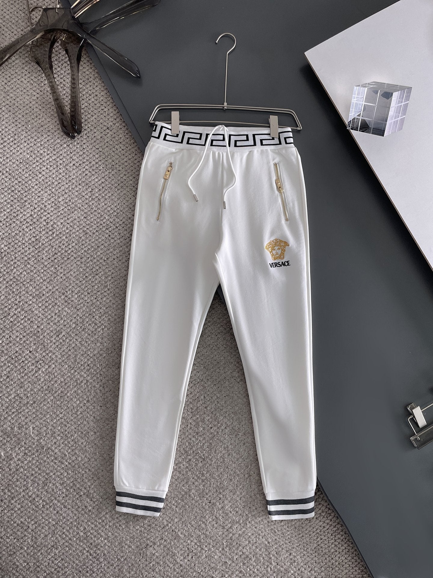 25 New VC Sports Suit 0425011503