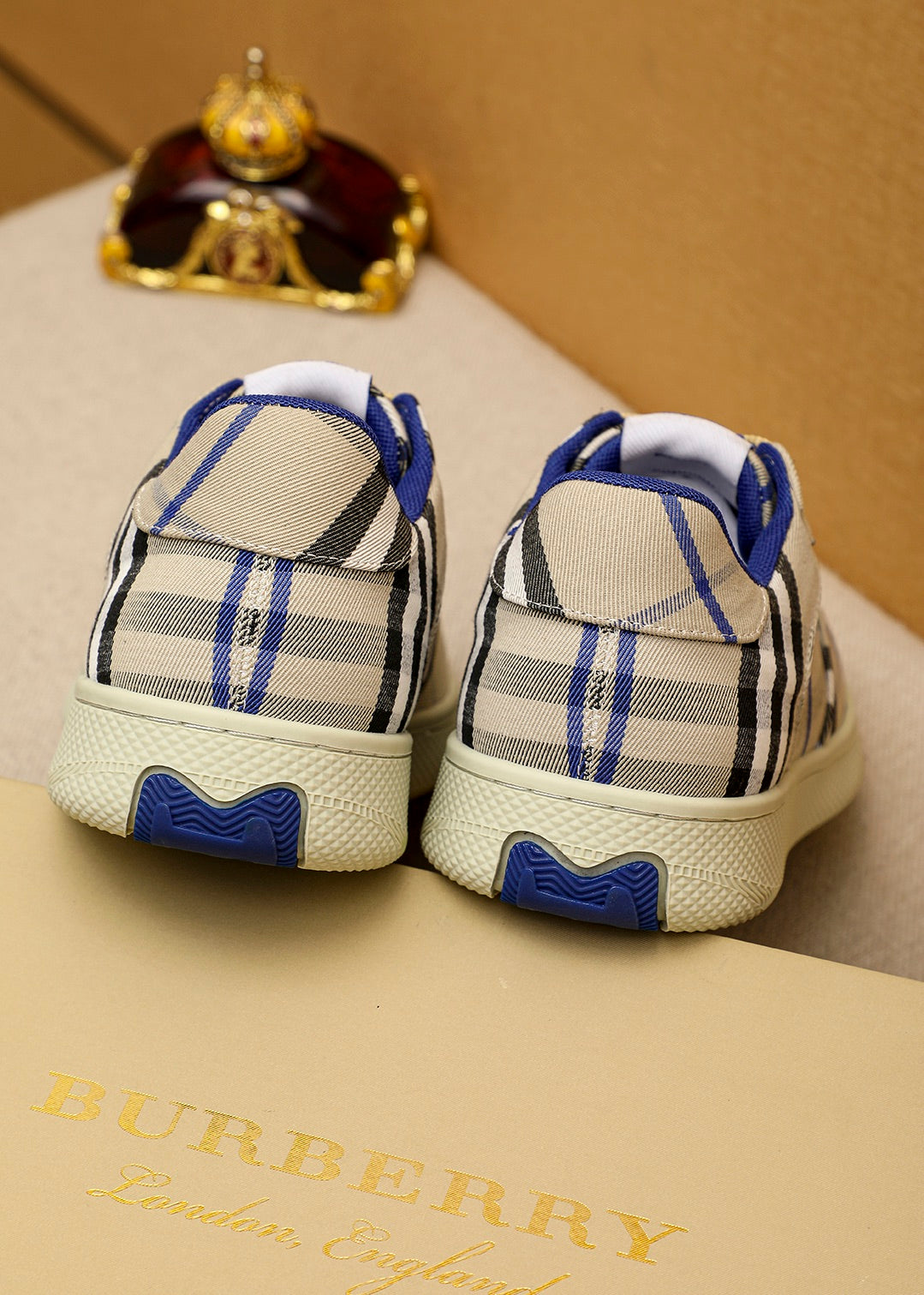 25 Luxury B Brand Casual Sneakers 042025052809