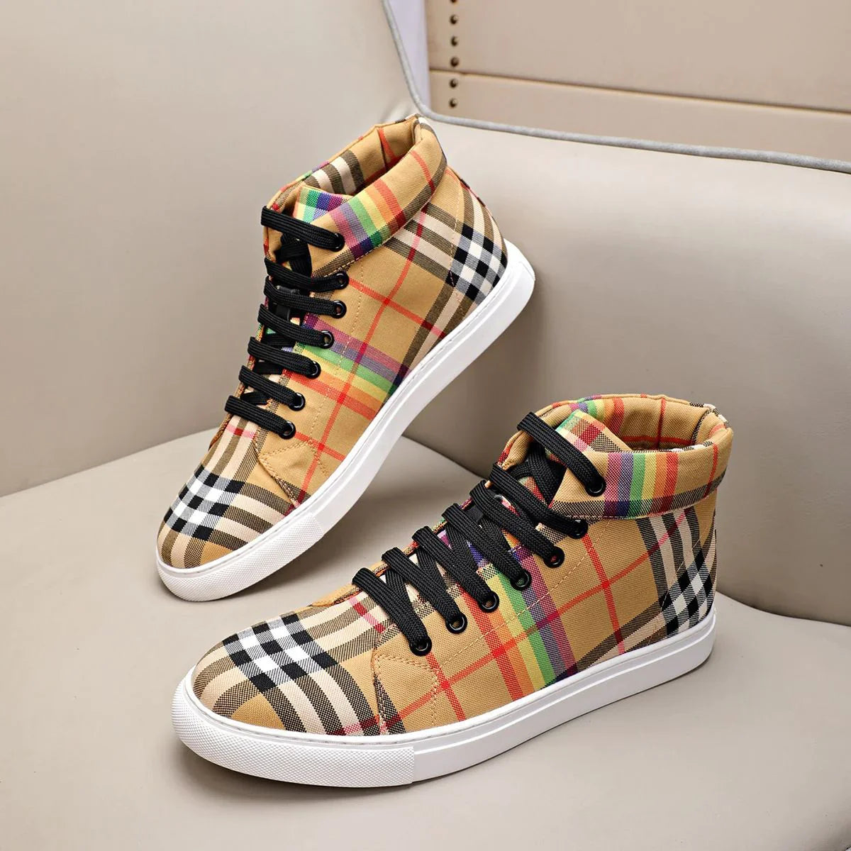 Casual and Versatile High-top Shoes 0823122606