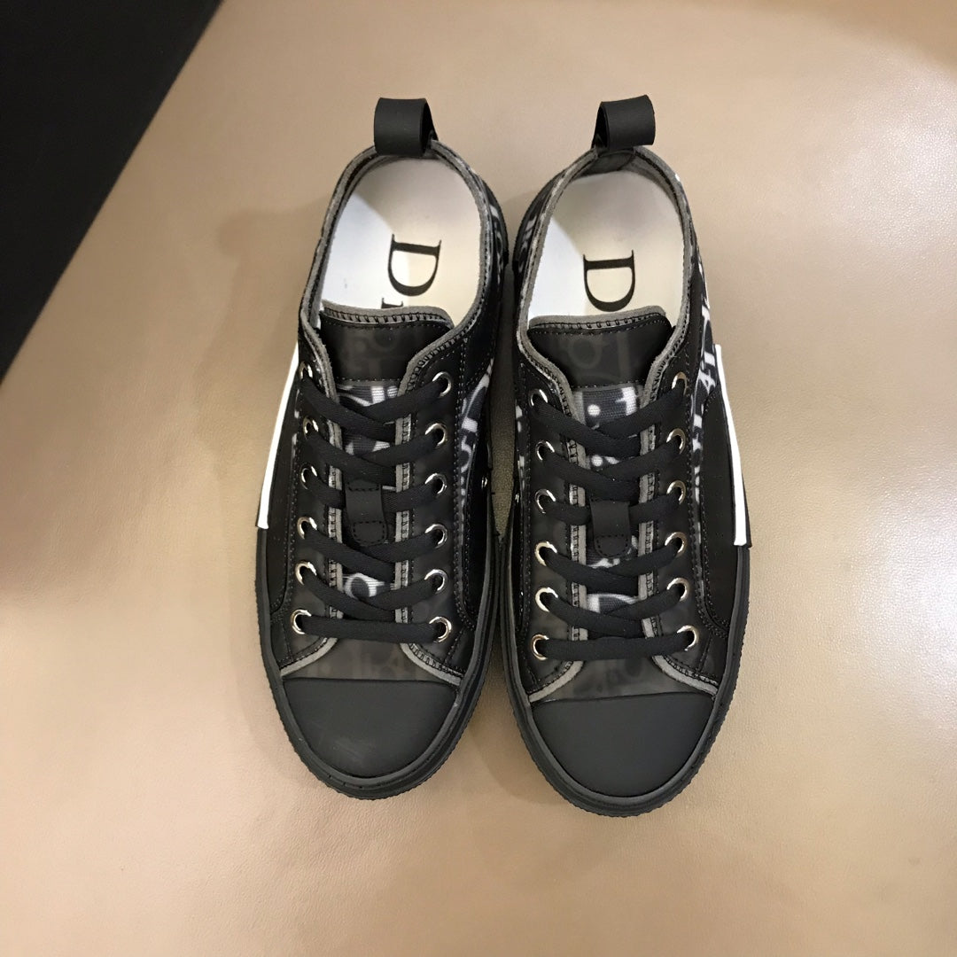 B21 Black Low-top Canvas Sneakers