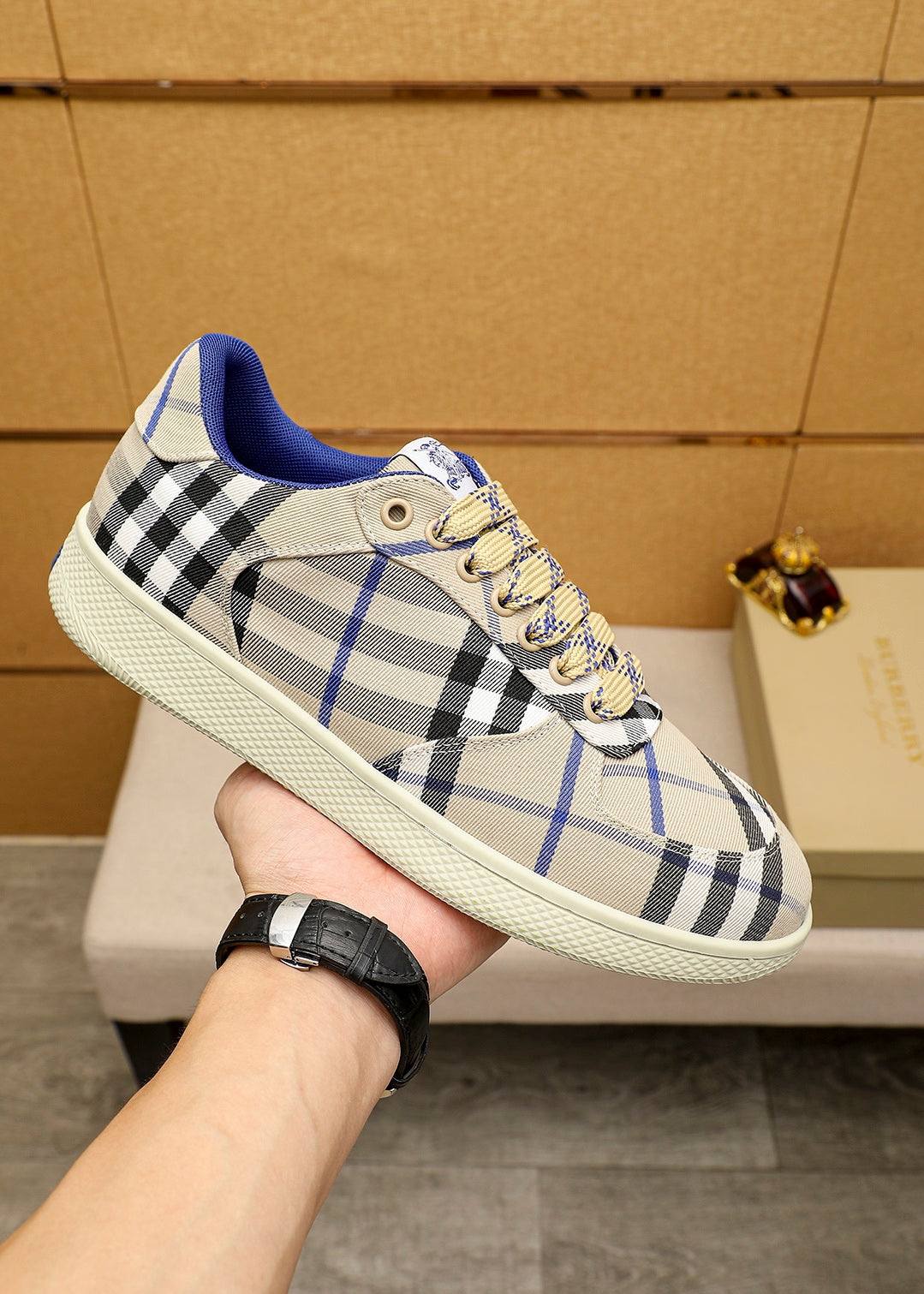 25 Luxury B Brand Casual Sneakers 042025052809