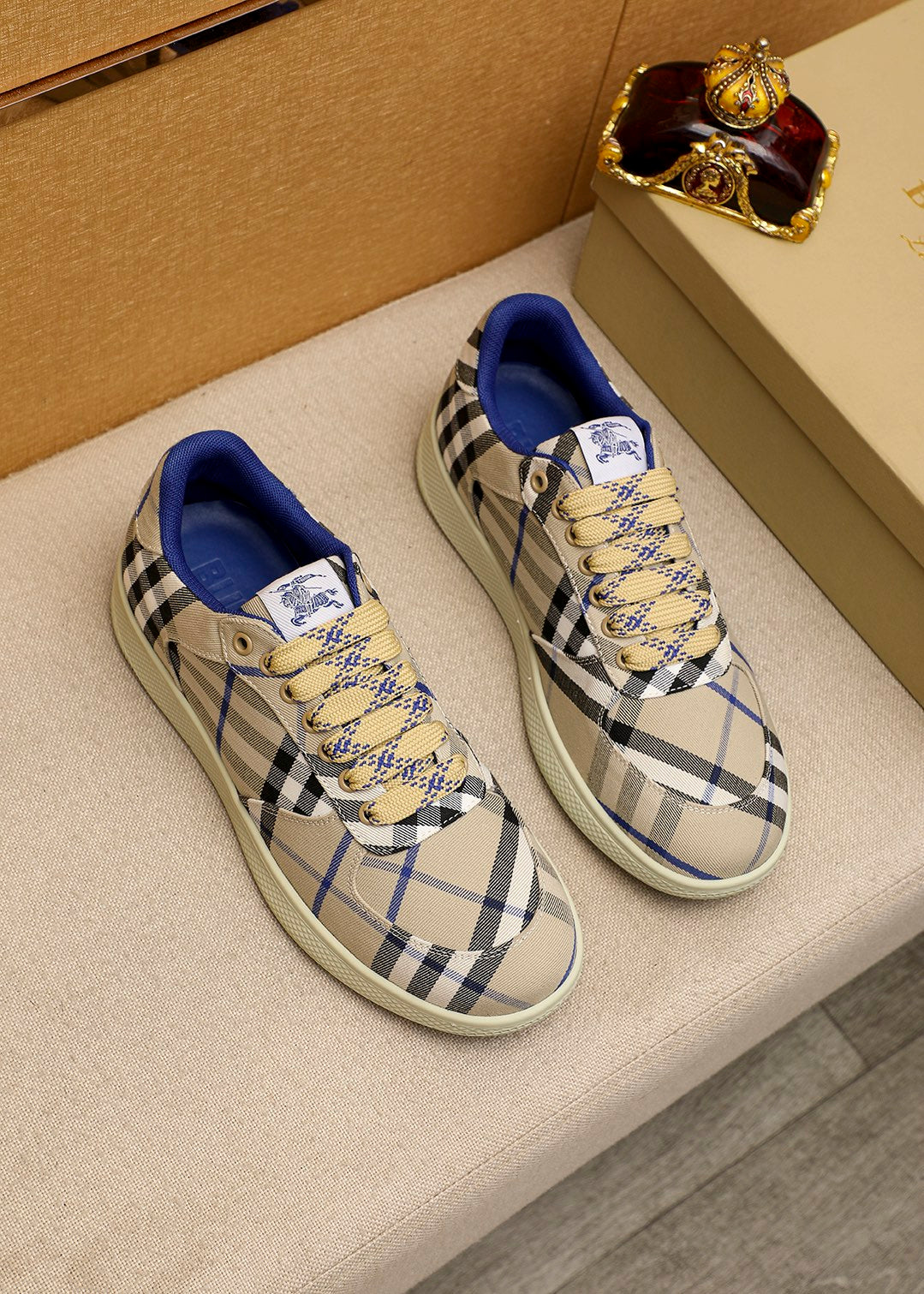 25 Luxury B Brand Casual Sneakers 042025052809